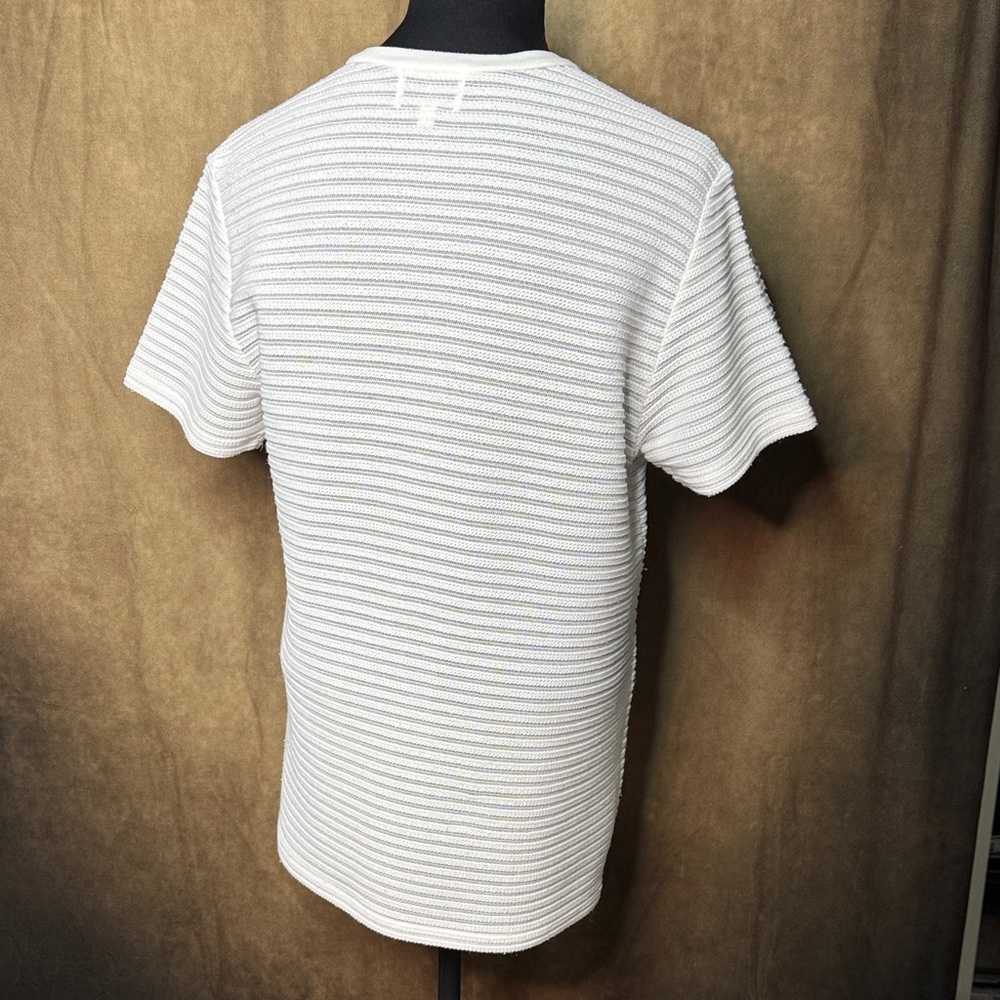 Guess Men's White Ribbed Short Sleeve Tee Size Large - Picture 6 of 9